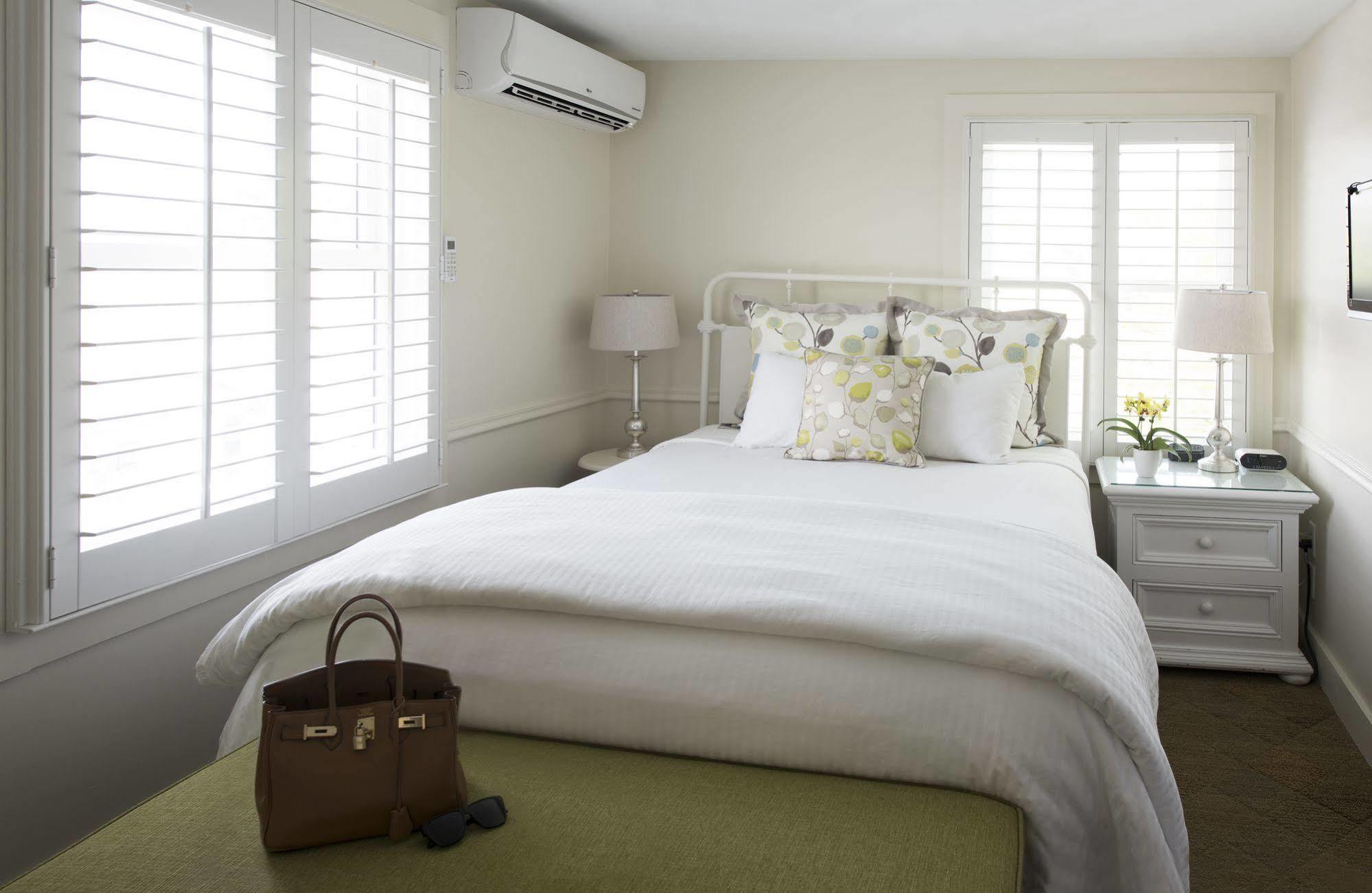 Vineyard Square Hotel And Suites Edgartown Εξωτερικό φωτογραφία
