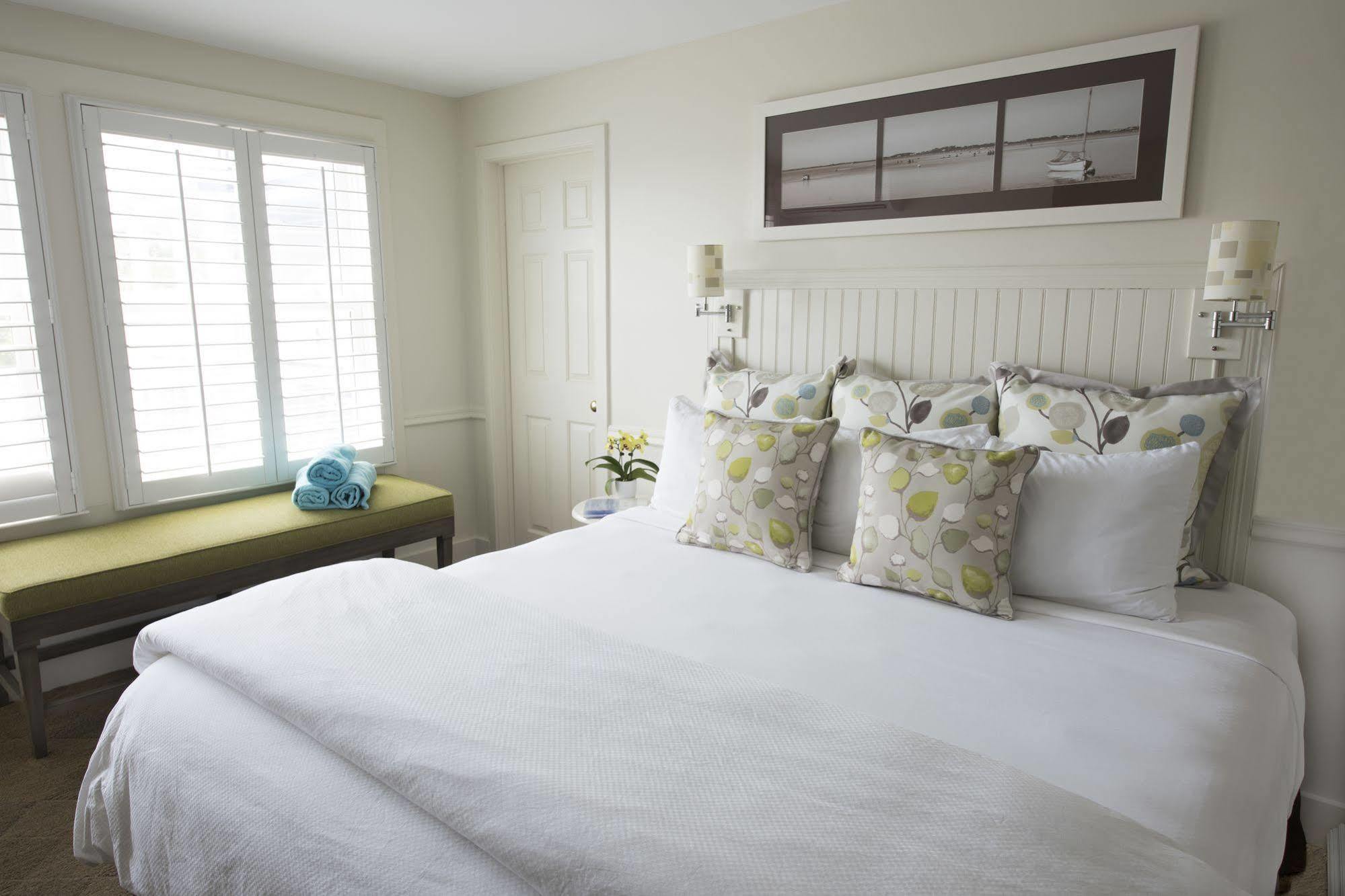 Vineyard Square Hotel And Suites Edgartown Εξωτερικό φωτογραφία